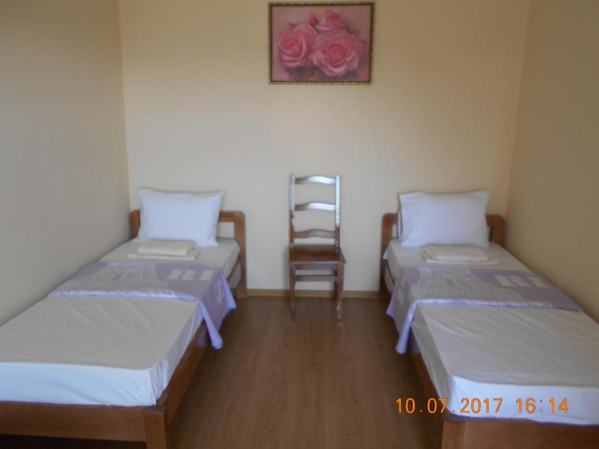 Lastochka Hotell Zaliznij Port Eksteriør bilde